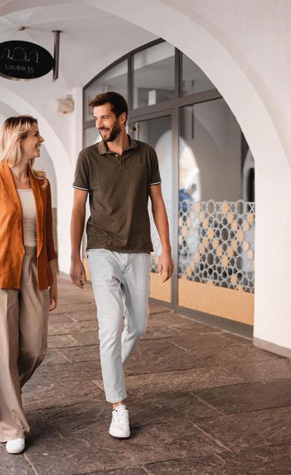 A shopping couple