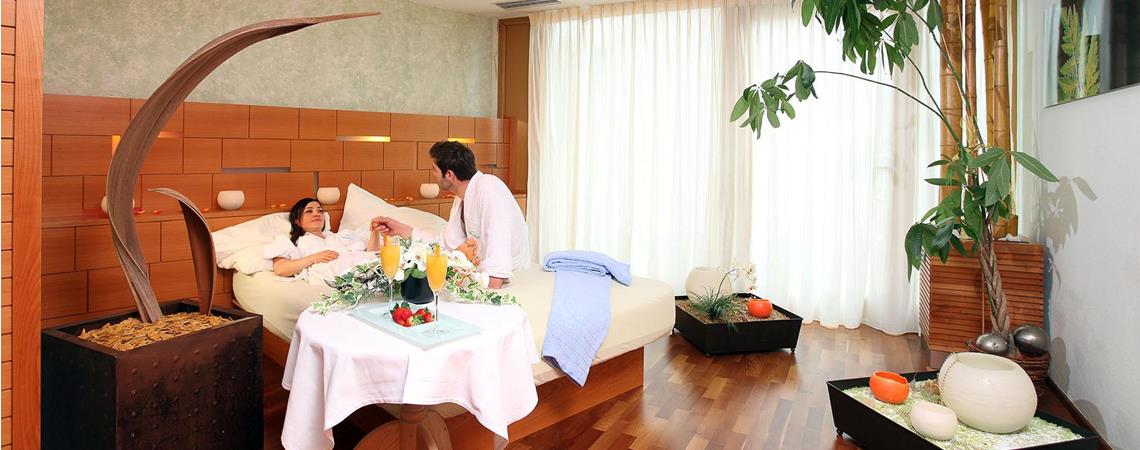 Romantic moments at the Private Spa